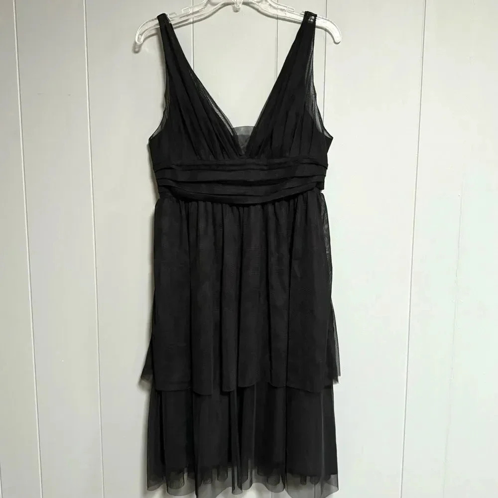 MODCLOTH Sleeveless Black Tiered Tulle Knee Length V Neck Cocktail Dress Size 8